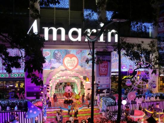 Centro comercial Amarin Plaza